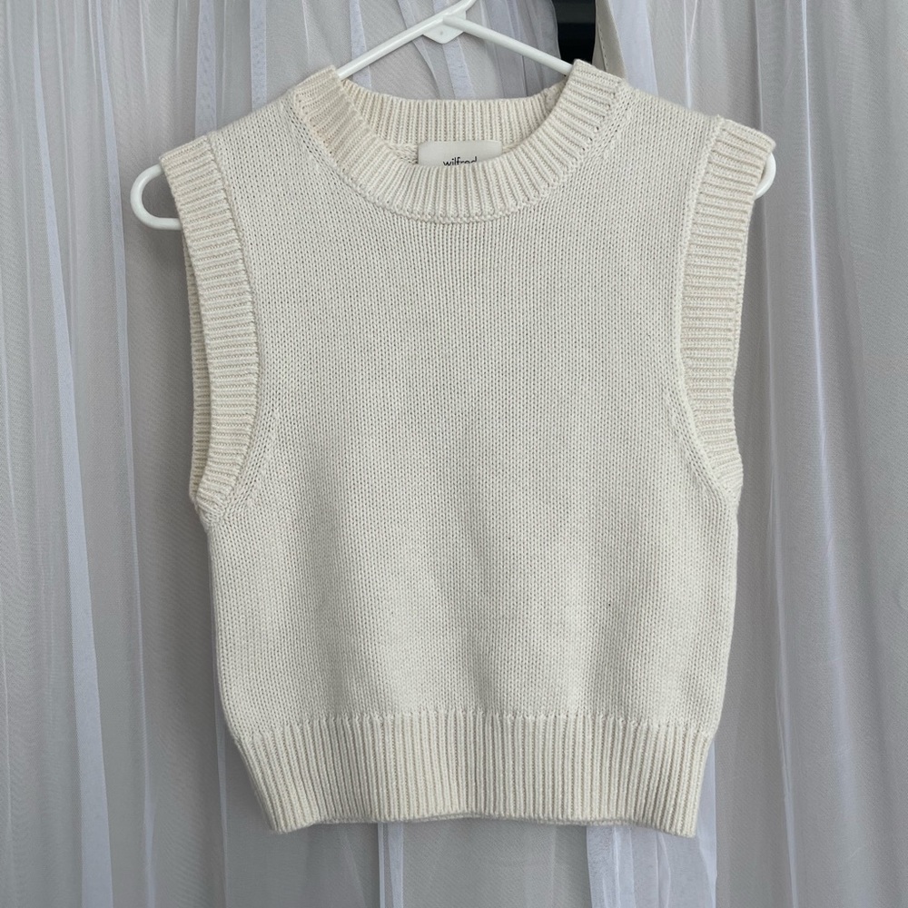 Aritzia Cream Sweater vest